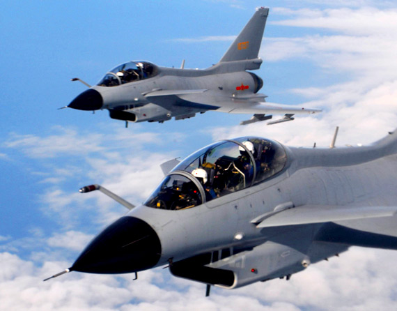 文章稱中國空軍第四代戰(zhàn)機(jī)數(shù)量在10年內(nèi)成倍增長