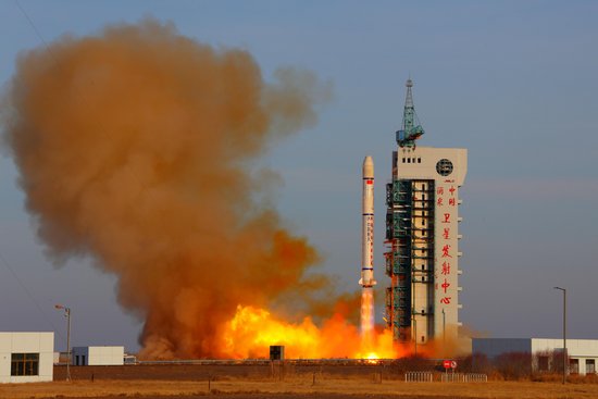 我國成功發射“遙感衛星七號”。海晗/CFP