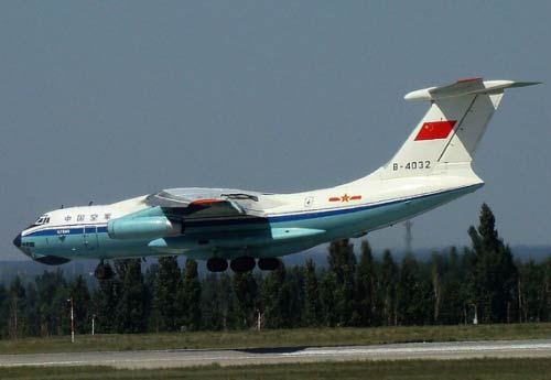 資料圖：中國空軍伊爾76大型運輸機