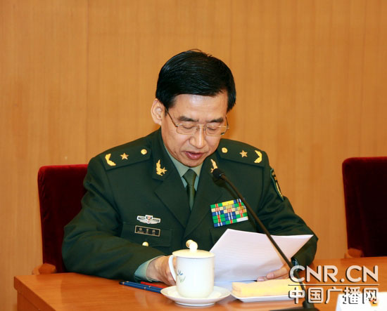 國防科學技術大學校長張育林代表進行大會發言，就提高國防科技自主創新能力提出5點建議。中廣軍事記者陶宏祥攝影