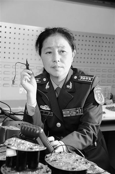 工作中的劉茹臉上總是流露出這樣的神態：平和、專注、堅毅