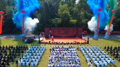 武漢軍需工業(yè)技工學校喜慶建校60周年